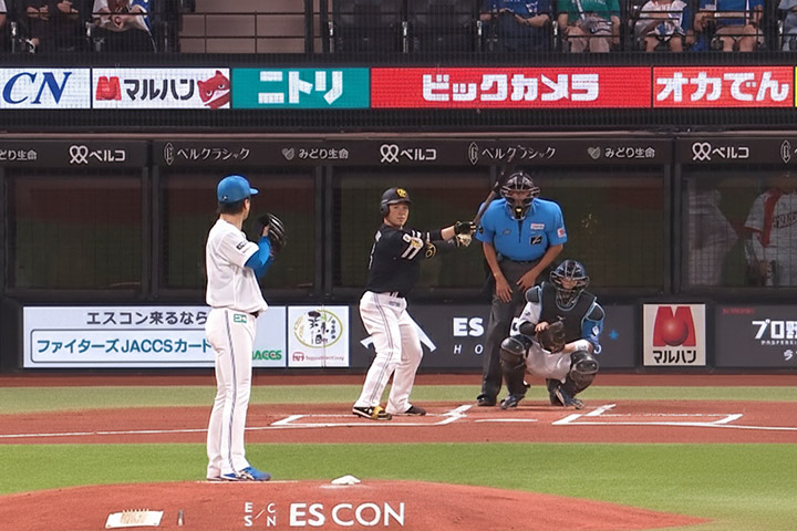 パ・リーグTVで配信される試合風景の画像。