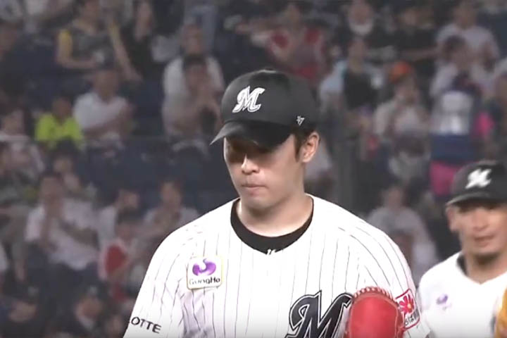 3試合同時視聴や実況ON/OFFを切り替えて、自由に観戦しているイメージ。