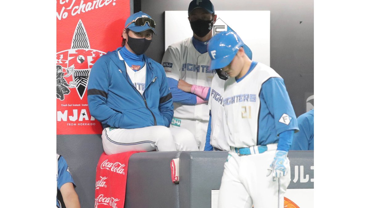 新庄剛志推し様確認用 日本ハム】新庄剛志監督 2ランスクイズのサイン見落とした助っ人に