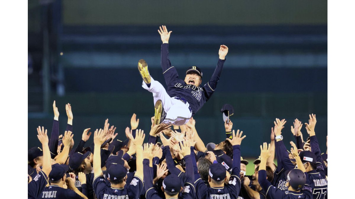 【激レア】オリックス・バファローズ　中島聡監督　ユニフォーム　トレーニングウェア 中嶋聡新監督就任のお知らせ | オリックス・バファローズ