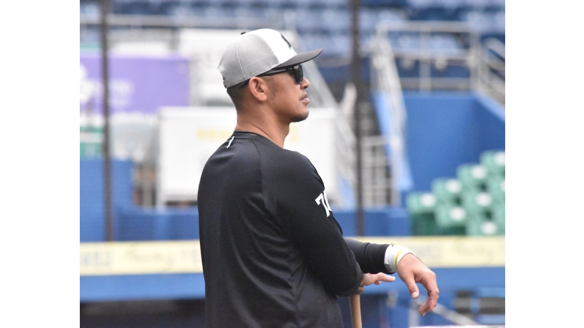 ロッテ・福浦コーチが明かす秋季練習で「全部反対方向を今は意識して打