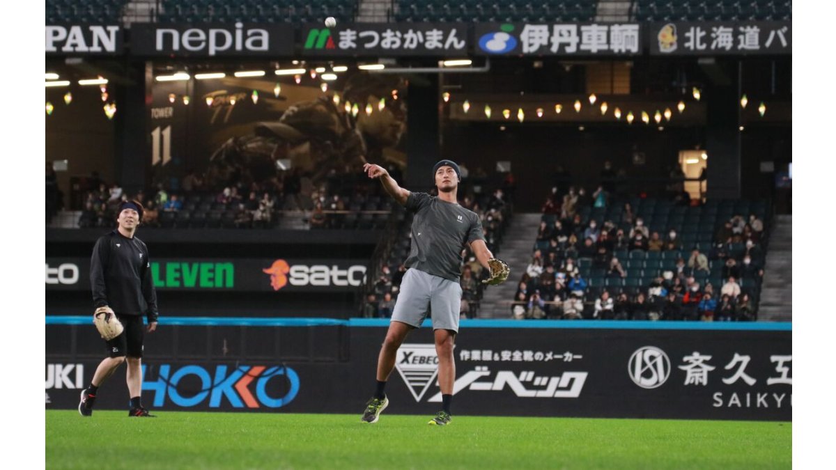 パドレスのダルビッシュ有がエスコンでサプライズ自主トレ 古巣・日本