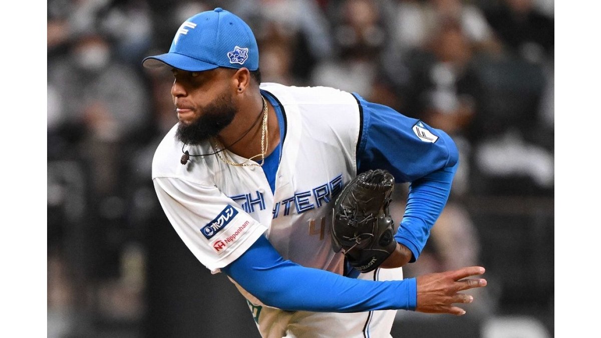 【支給品NPBマーク】日本ハム☆ブライアン・ロドリゲスグラウンドジャケット☆ 支給品NPBマーク】日本ハム☆ブライアン・ロドリゲスグラウンド