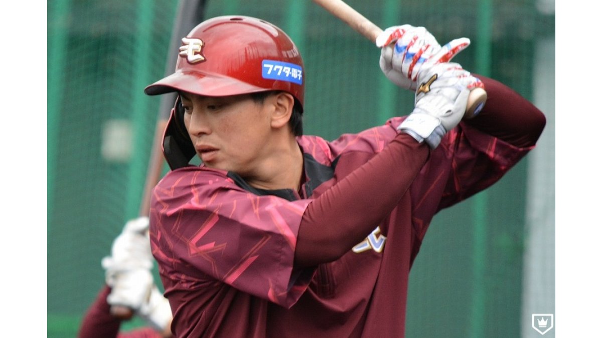 楽天・小郷裕哉、右肘付近に死球受け負傷交代 昨季は12球団唯一のフル