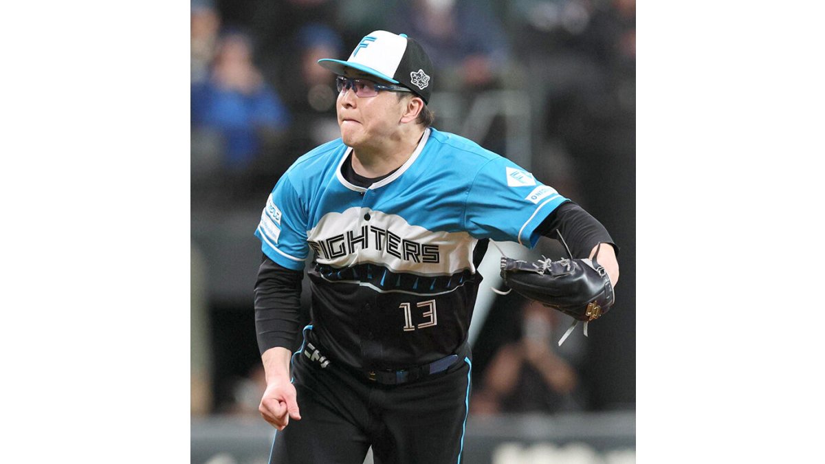 日本ハム】生田目翼にアクシデント 左膝付近に打球直撃→悶絶→治療も