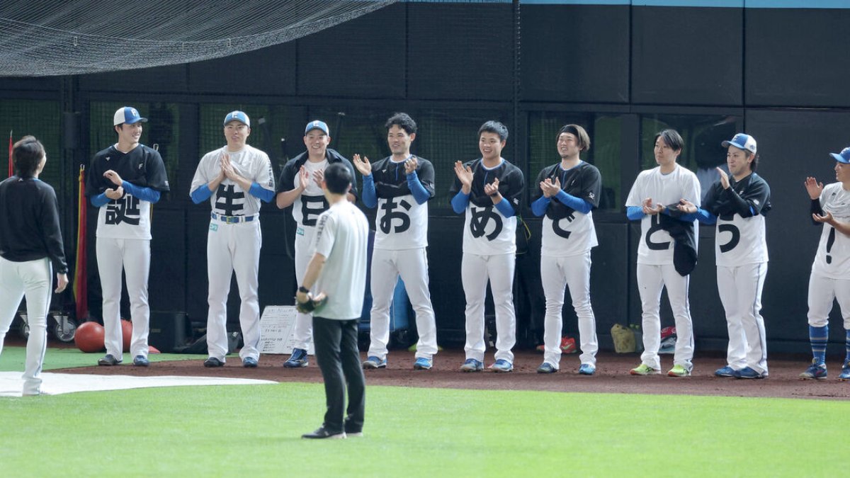 未使用 宮西尚生 北海道 日本ハム ファイターズ 公式グッズ 22点セット 日ハム☆ PayPay(ペイペイ)決済可能 ☆ 札幌市 豊平区 平岸 宮西 尚生 グッズ ユニフォーム タオル｜北海道日本ハムファイターズ