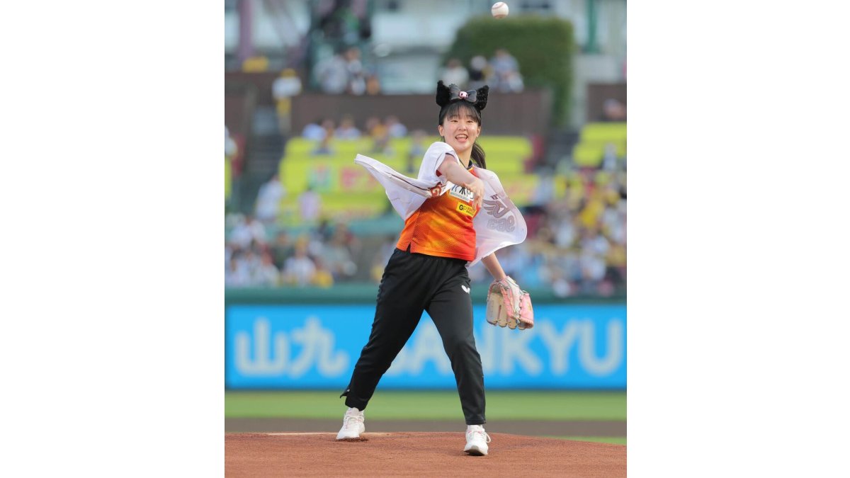 楽天】パリ五輪卓球女子団体銀メダリスト・張本美和がセレモニアル