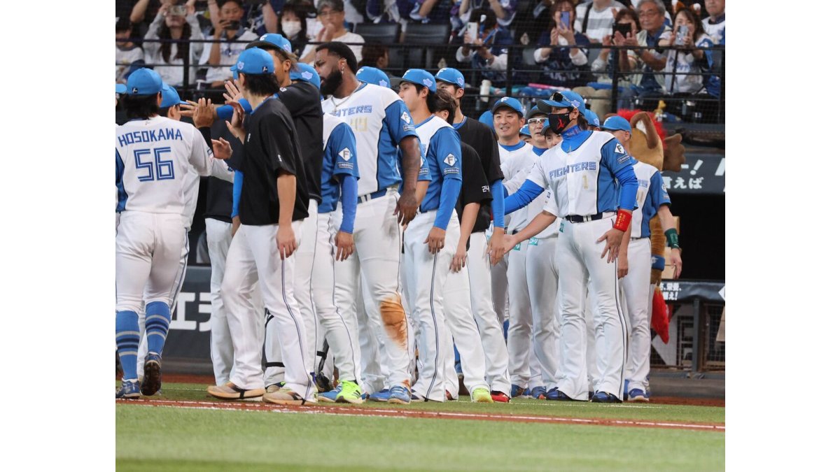 日本ハム】連勝で首位ソフトバンクに2・5差再接近 新庄剛志監督