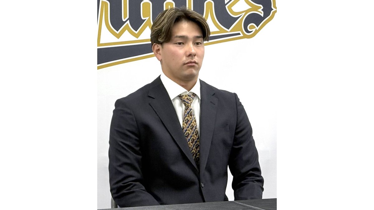 オリックス】育成右腕・芦田丈飛が10万円増の250万円でサイン