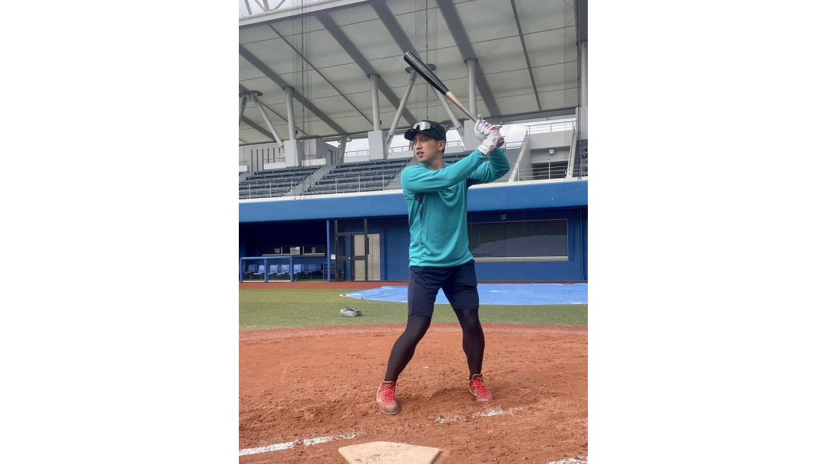 楽天】 小郷裕哉がソフト・近藤モデルのバット導入中「扱いやすい