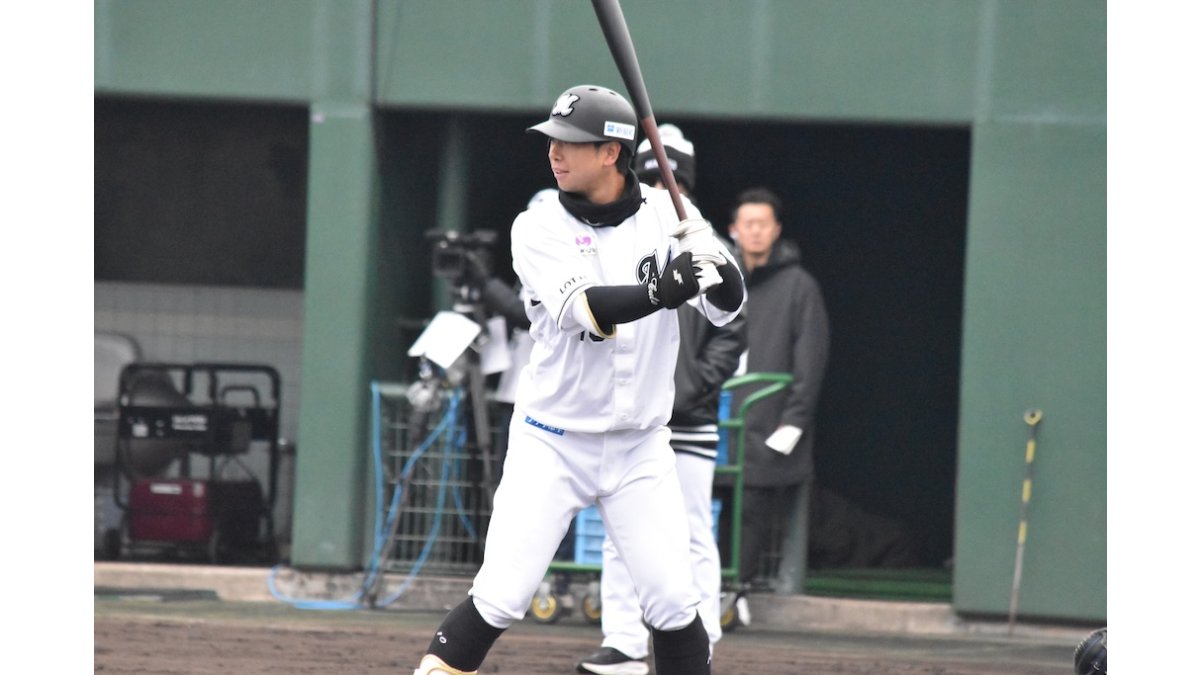 ロッテ・上田希由翔「一番はバッティング」サードのレギュラー目指し