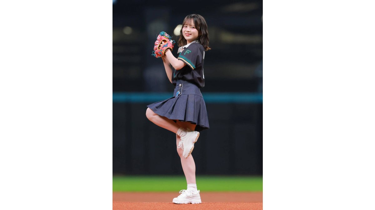 AKB48 春コン SPECIALくじ 花田藍衣サインうちわ 【公式通販】
