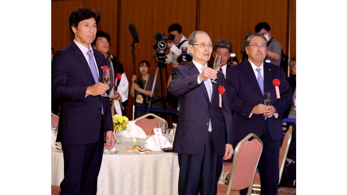 ソフトバンク】「福岡王貞治レガシー賞」を設立 杉浦忠氏、田淵幸一氏