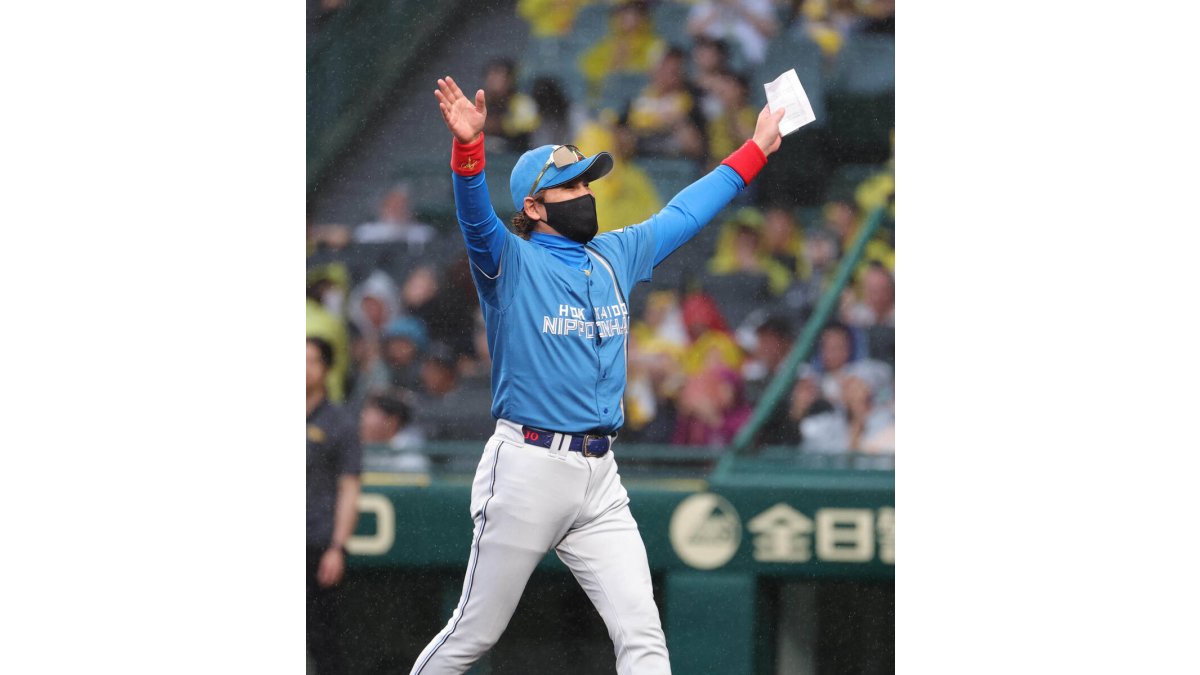 日本ハム】新庄剛志監督、敵地・甲子園で連勝！2死一、三塁で“新庄