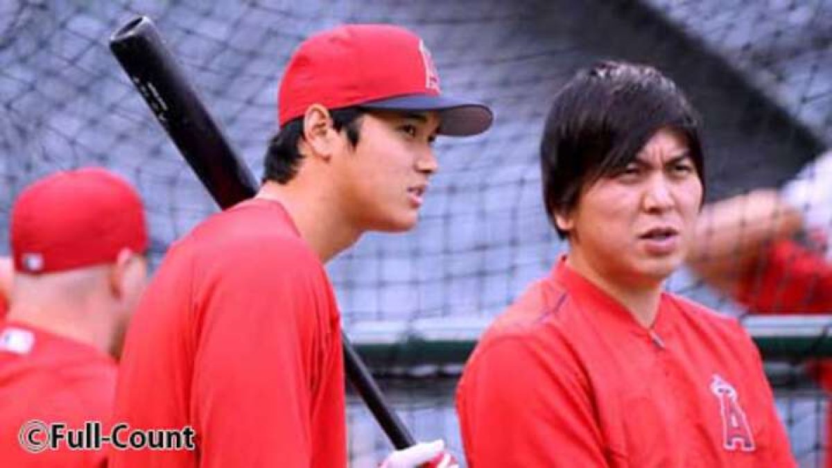 MLB】大谷翔平の通訳・水原氏の「ベースボールカード」誕生!?「右投げ