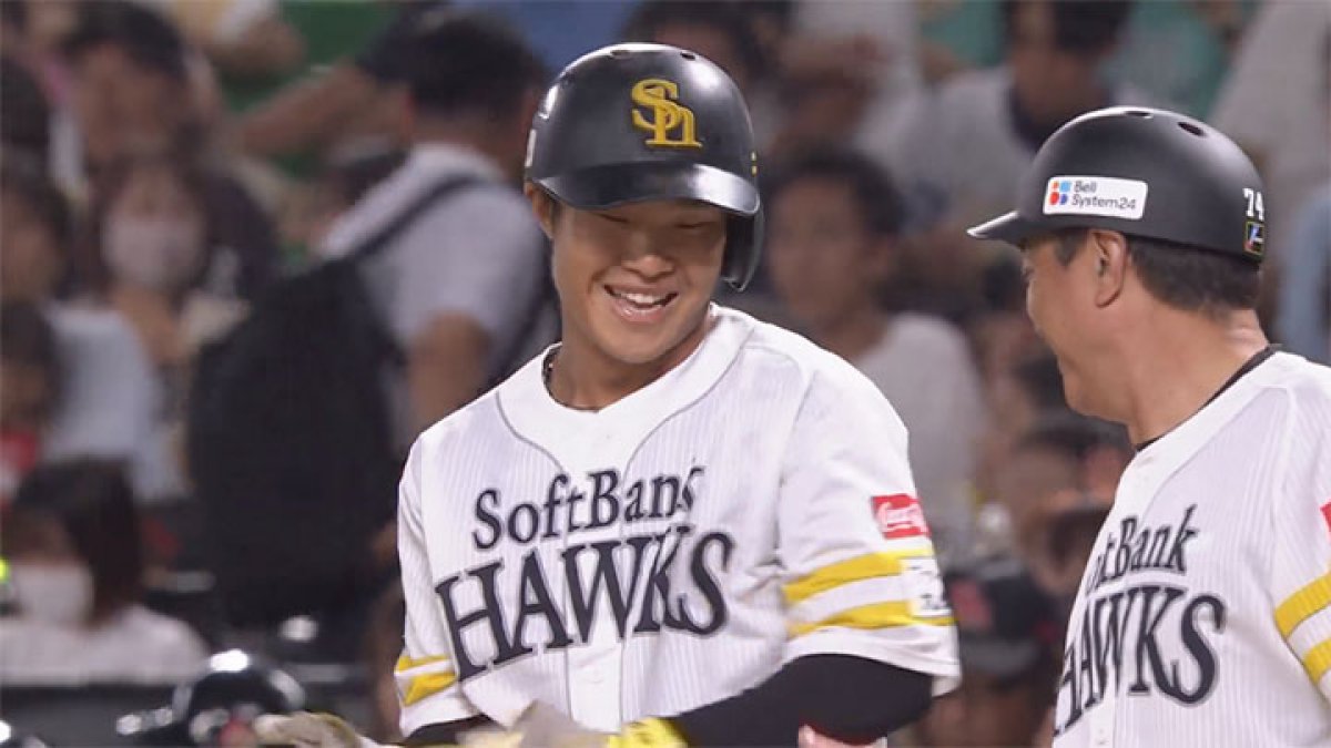 20年ドラ1・井上朋也がプロ初安打＆初得点！ センター前へ技あり 