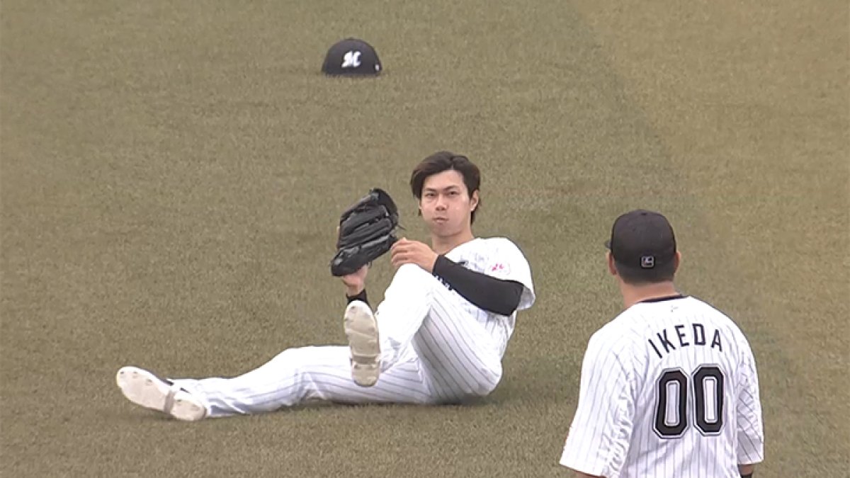 ネックウォーマー 千葉ロッテマリーンズ 藤原恭大選手 着用品 野球 プロ野球 藤原恭大が2度の好守備！ センター前への当たりをキャッチ｜パ・リーグ