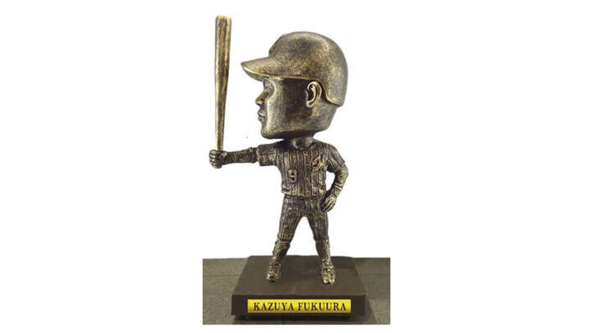 千葉ロッテ、福浦2000本安打達成で豪華ボブルヘッド人形発売へ。価格は