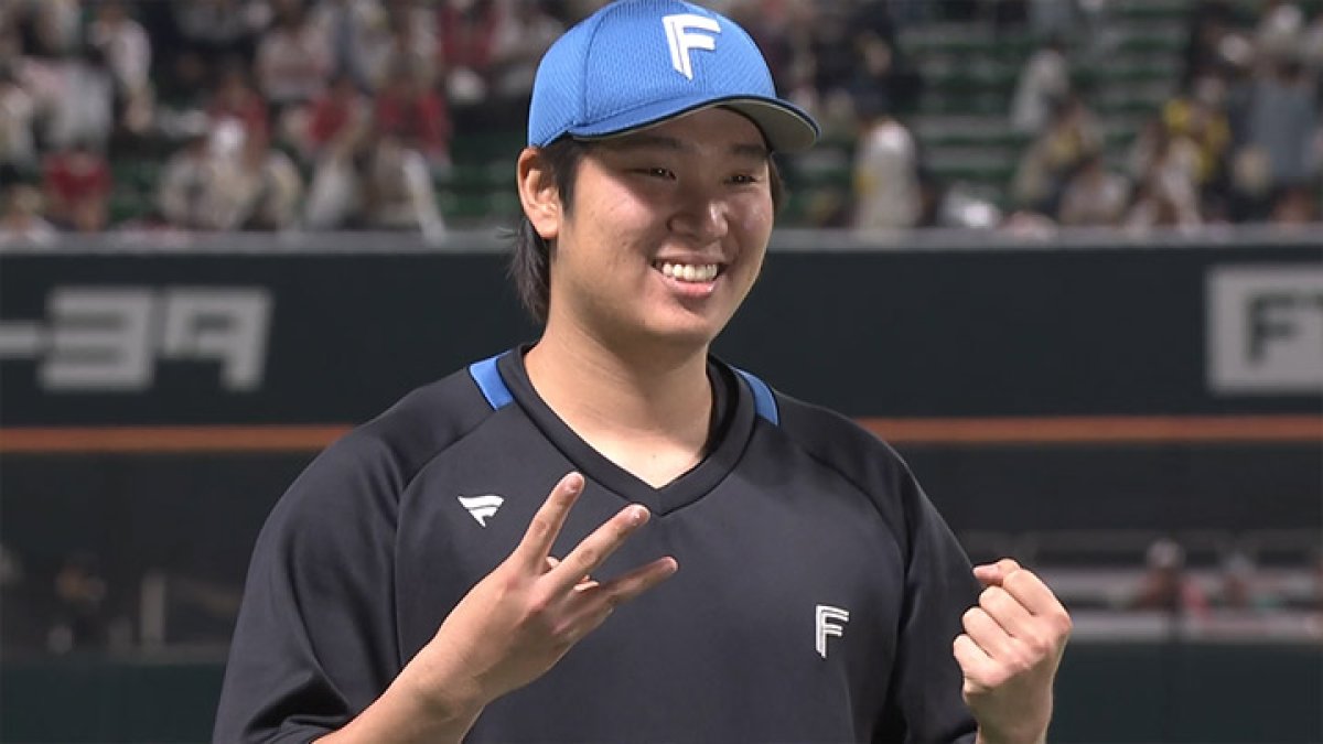 北海道日本ハムファイターズ 古林睿煬 投手 直筆サイン入り2L写真 2026