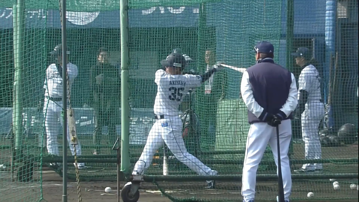 【春季キャンプ】ライオンズドラ3ルーキー・秋山俊 ランチ打撃でミートポイントを意識した練習!! 2026年2月5日 埼玉西武ライオンズ