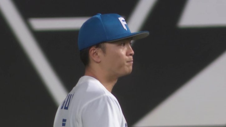 外野でも魅せる!! ファイターズ・郡司裕也 後方への打球を背走ダイビングキャッチ!! 2026年8月13日 北海道日本ハムファイターズ 対 埼玉西武ライオンズ